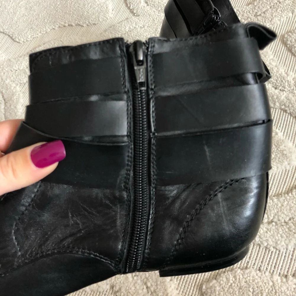Nine West Black Leather Ankle Booties with Gold Hardware